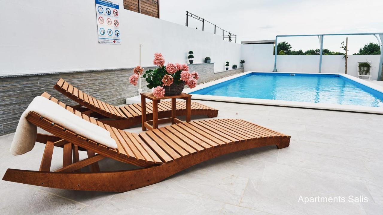 Salis Apartments Врси Екстериор снимка