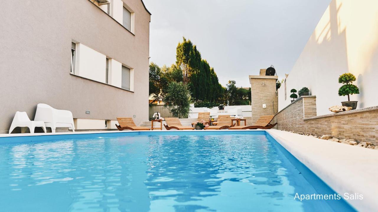 Salis Apartments Врси Екстериор снимка