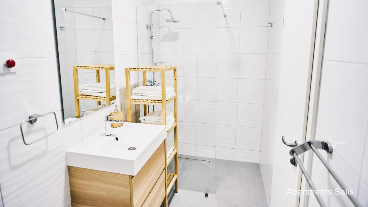 Salis Apartments Врси Екстериор снимка
