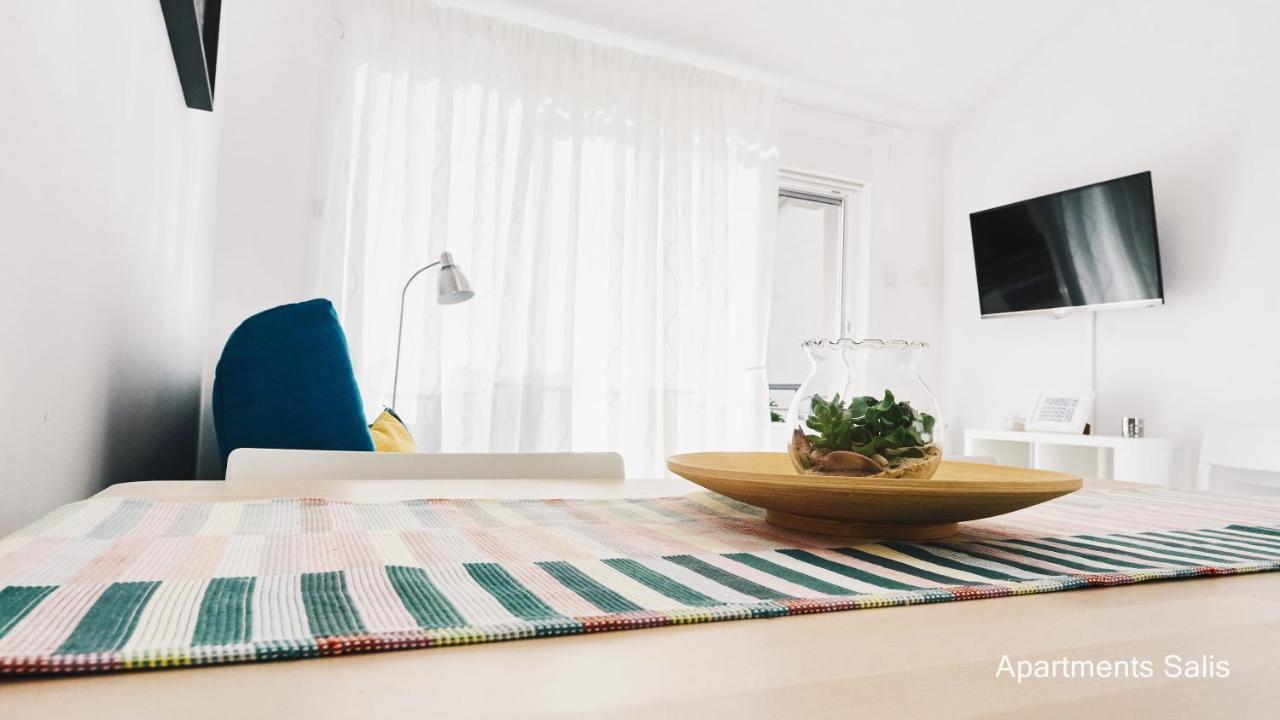 Salis Apartments Врси Екстериор снимка