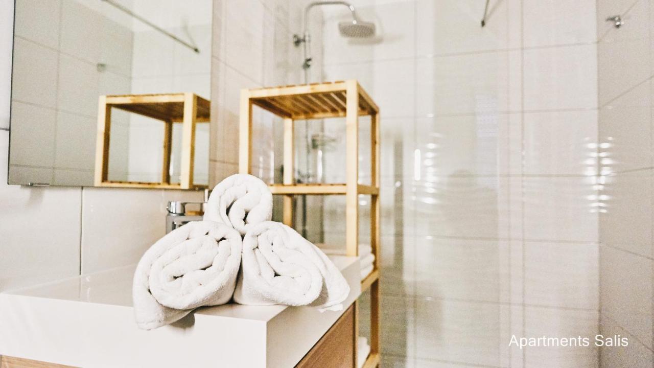 Salis Apartments Врси Екстериор снимка