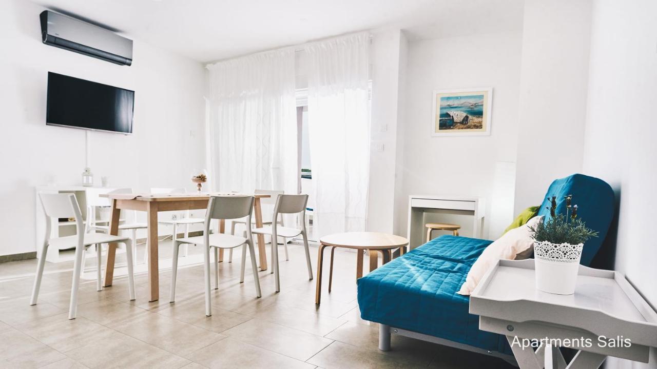 Salis Apartments Врси Екстериор снимка