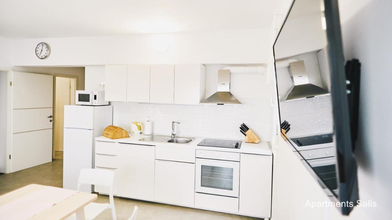 Salis Apartments Врси Екстериор снимка