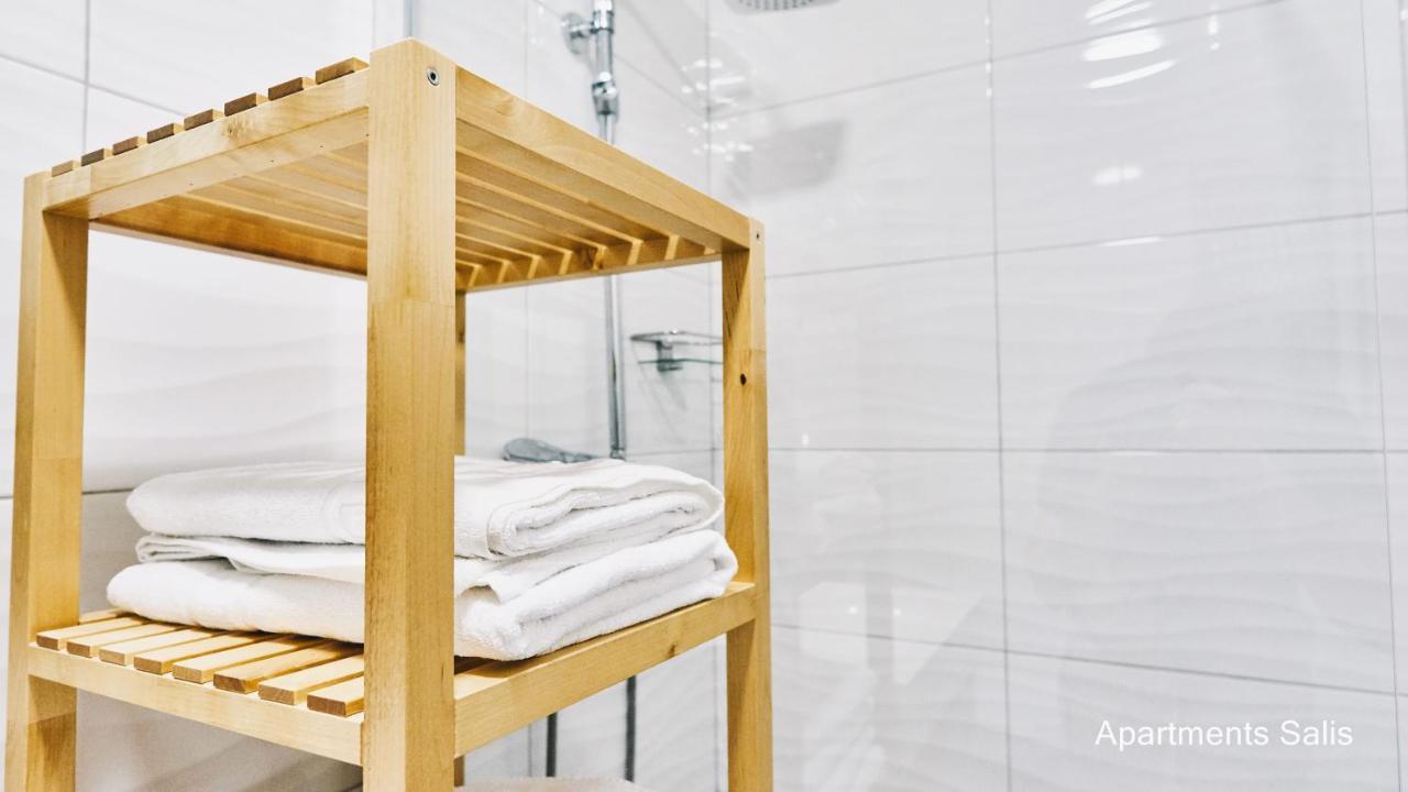 Salis Apartments Врси Екстериор снимка